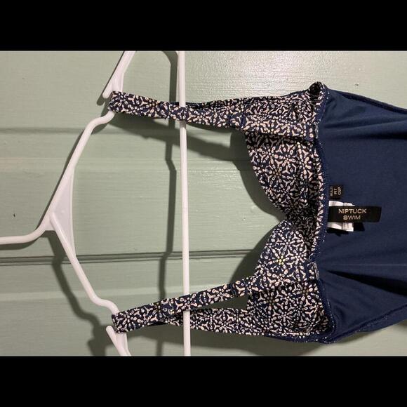 Nip Tuck Swimsuit  Navy with Pink patternOne Piece Size 4 - Picture 12 of 13